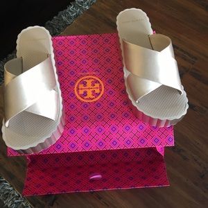 Tory Burch scallop wedge flip flop